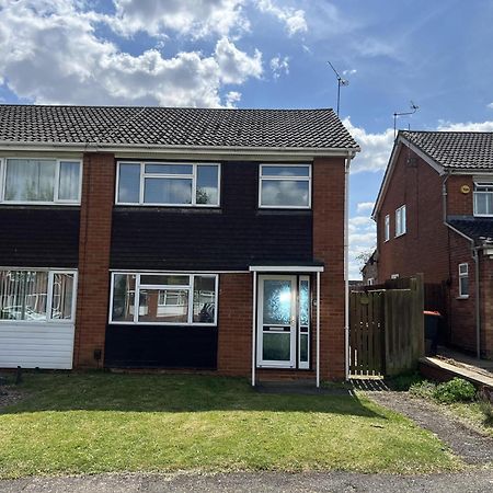 Charming 3-Bed House In Leighton Buzzard Villa Luaran gambar